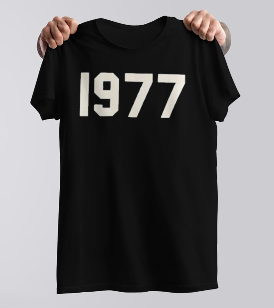Tom Hardy 1977 T-Shirt