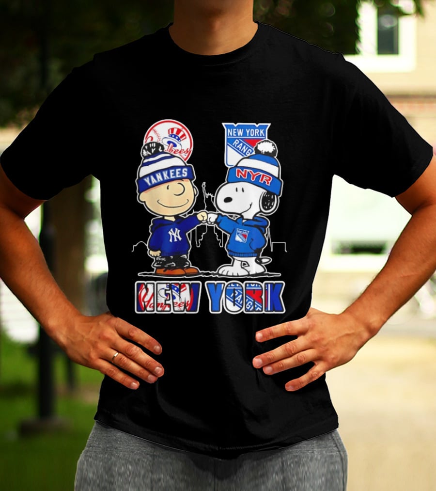 New York Yankees Vs Rangers Charlie Brown Snoopy Fan Gear T-Shirt