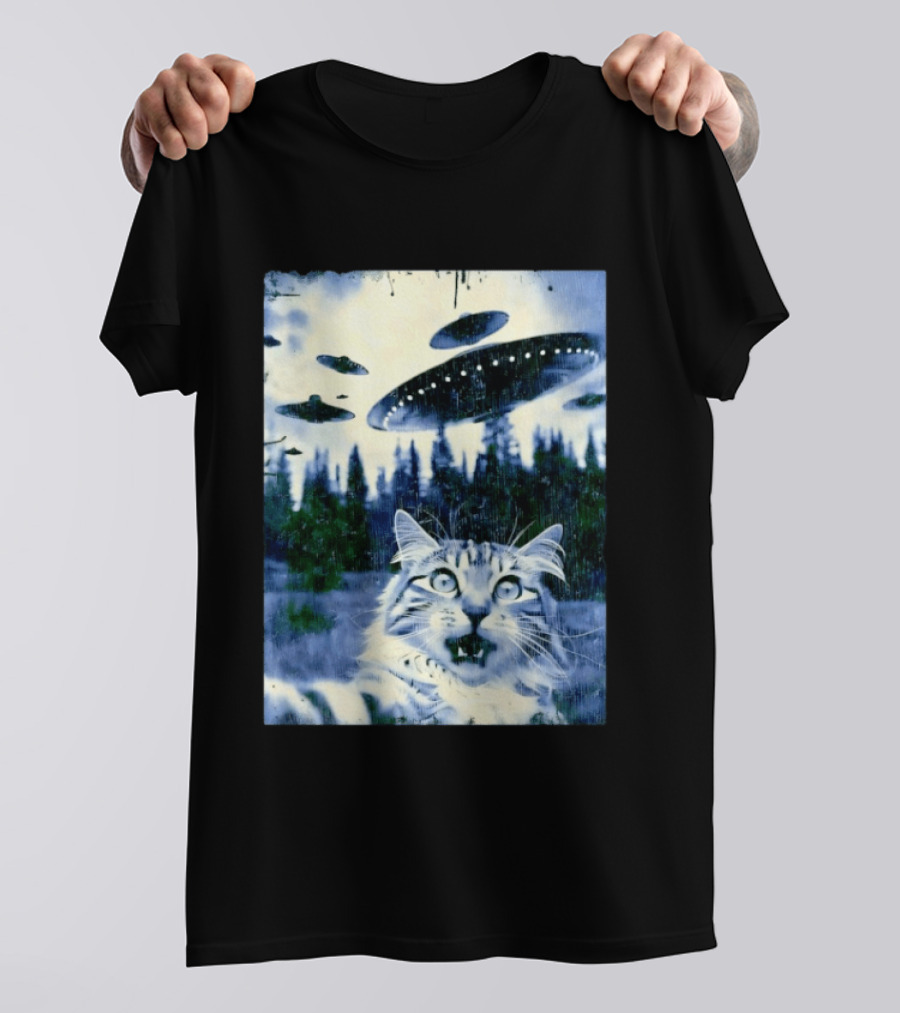 UFO Cat Extraterrestrial Surprise Scene T-Shirt