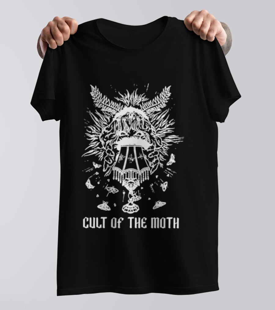 Cult Of The Moth Creepy Girl Holding Lamp Eerie Horror T-Shirt