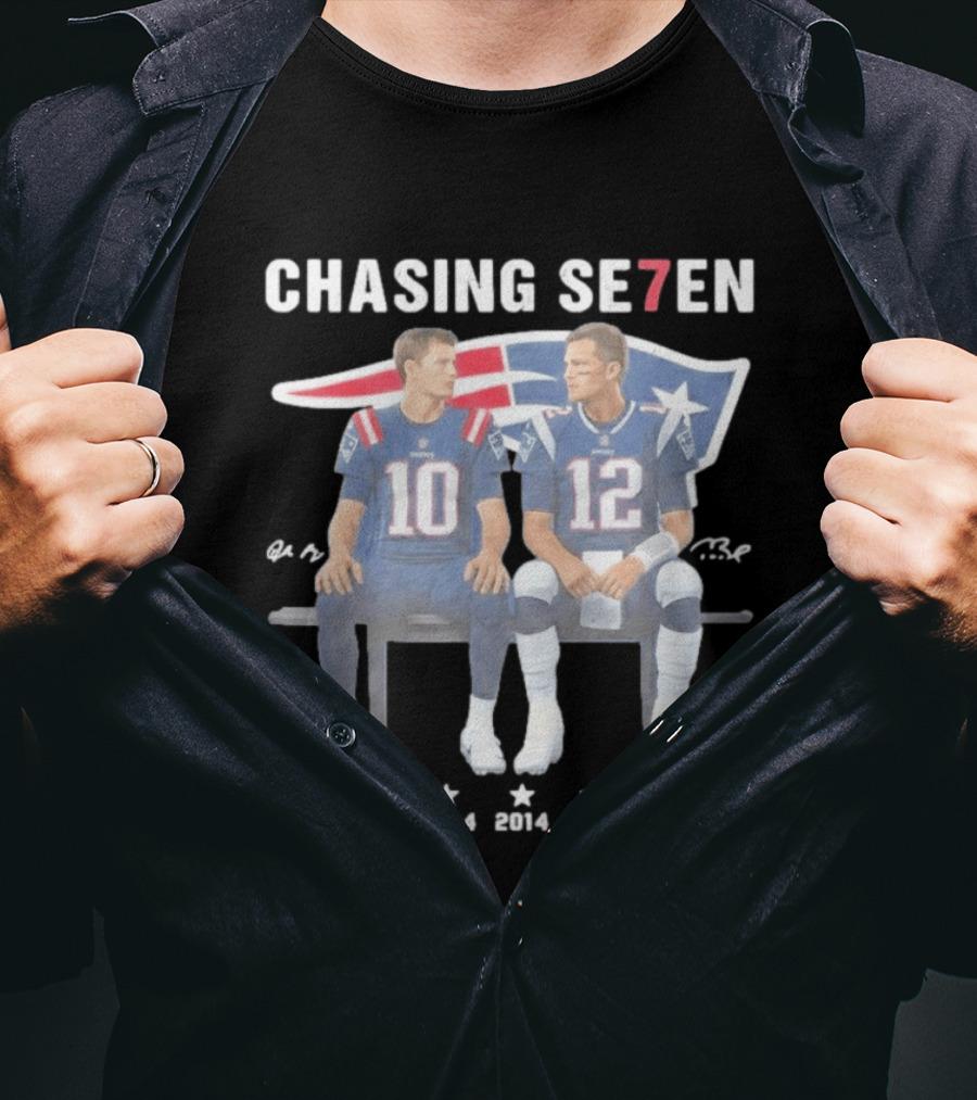 Chasing Se7en Drake Maye Tom Brady New England Patriots 2000 2003 2004 2005 2015 2017 2023 T-Shirt