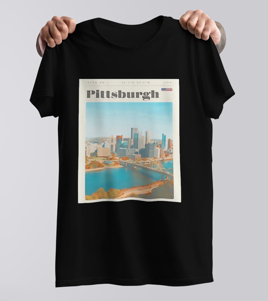 Pittsburgh Issue No 1 USA Flag 40.4°N 80.0°W Skyline T-Shirt