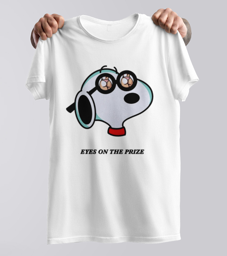 Snoopy Eyes On The Prize Vintage Peanuts Comic T-Shirt
