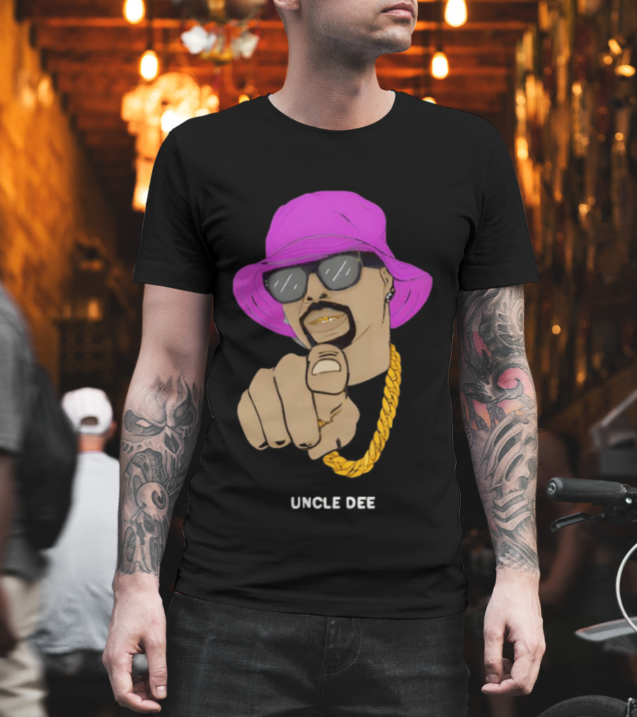 UNCLE DEE Finger Pointing Sunglasses Chain Purple Hat T-Shirt