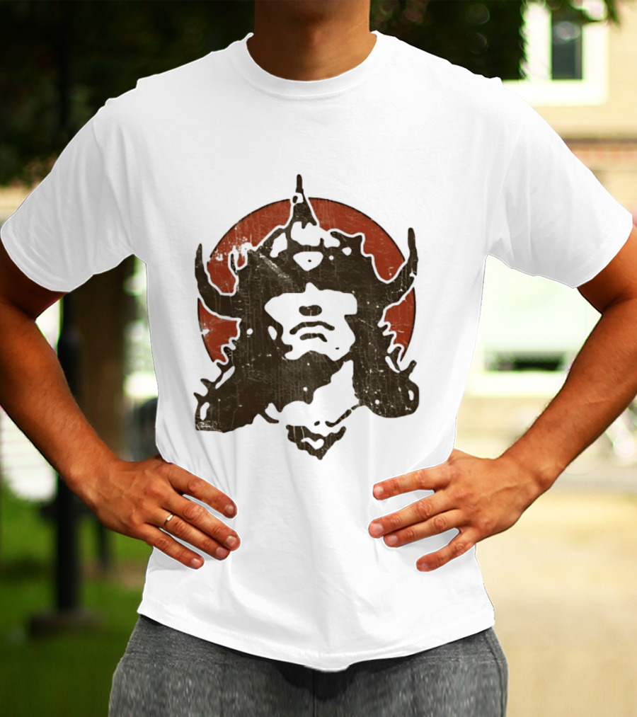 Conan Barbarian Viking Warrior Helm On Red Circle T-Shirt