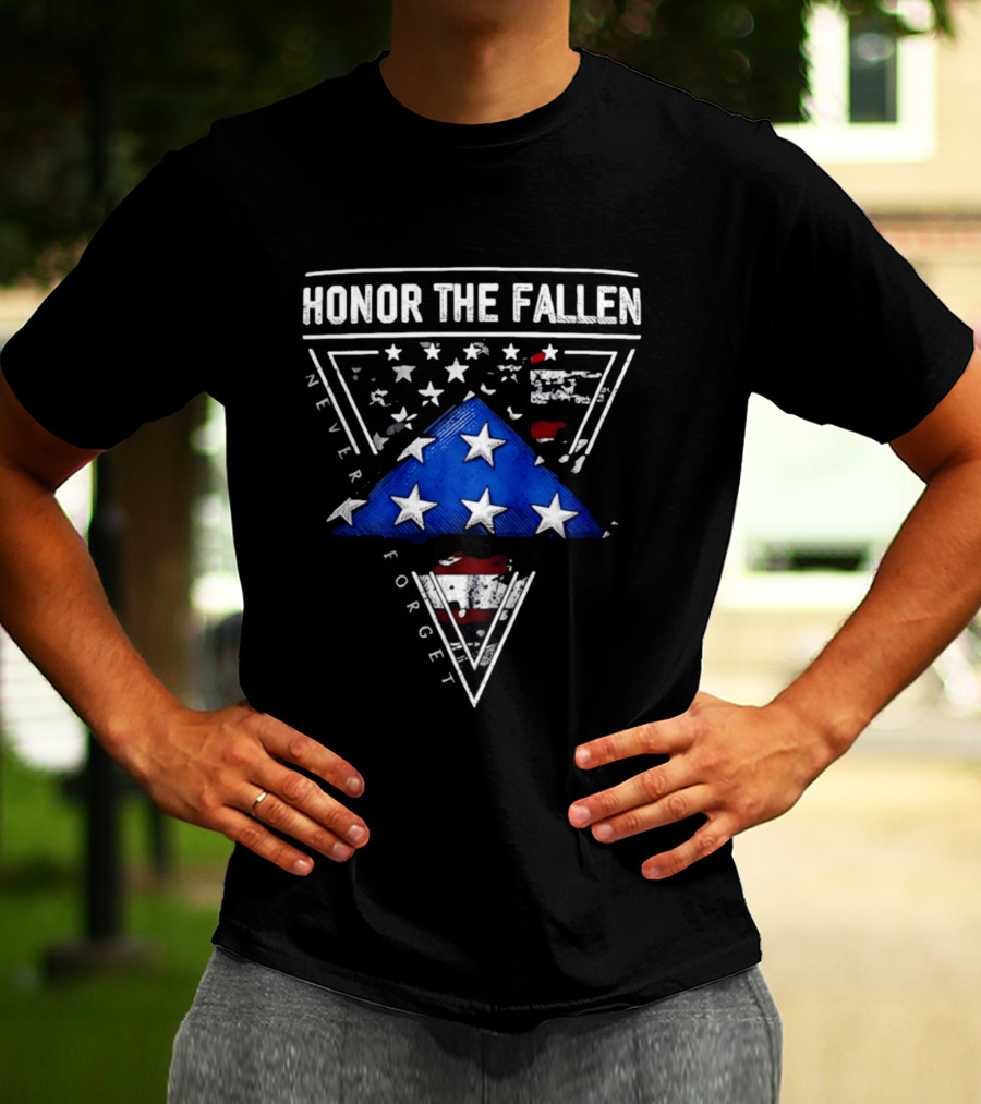 Honor The Fallen Never Forget 2026 Folded Flag Stars And Stripes T-Shirt