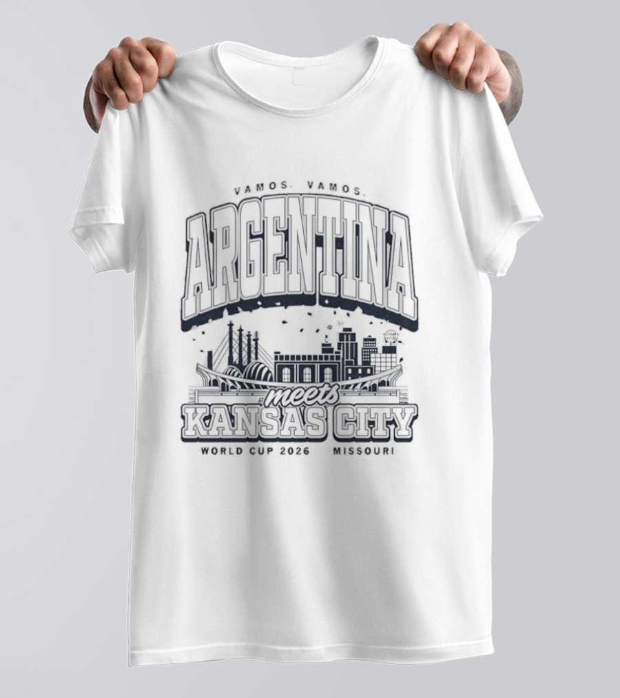 Argentina Meets Kansas City World Cup 2026 Vamos Missouri Skyline T-Shirt