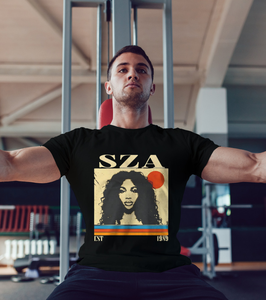 SZA EST 1989 Vintage Style Portrait With Retro Sun And Stripes T-Shirt