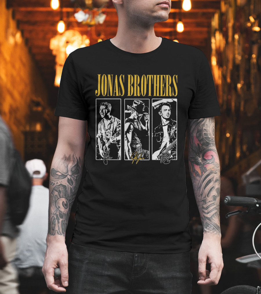 Jonas Brothers 20th Anniversary Tour 2025 Signed Boyband Trio T-Shirt