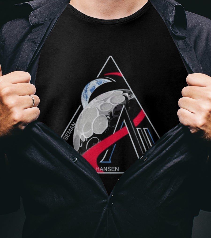 Artemis II Mission Wiseman Glover Koch Hansen Patch T-Shirt