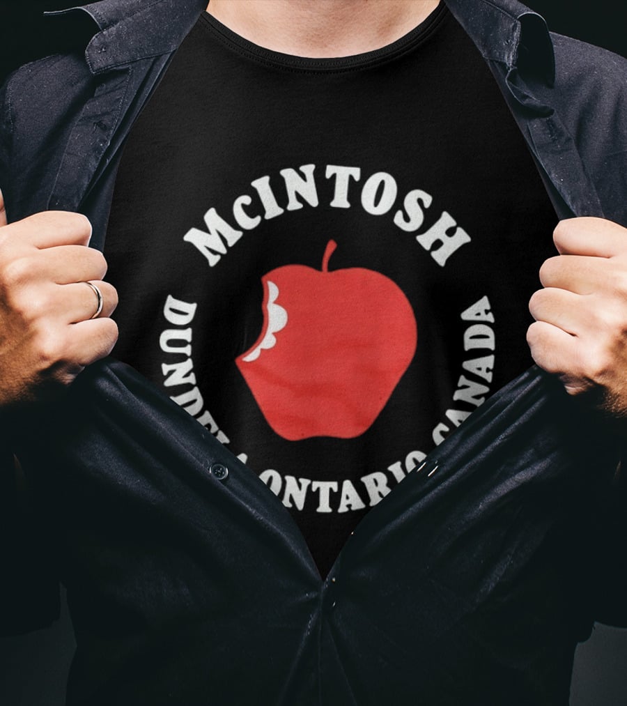 McIntosh Apple Dundela Ontario Canada Red Fruit T-Shirt