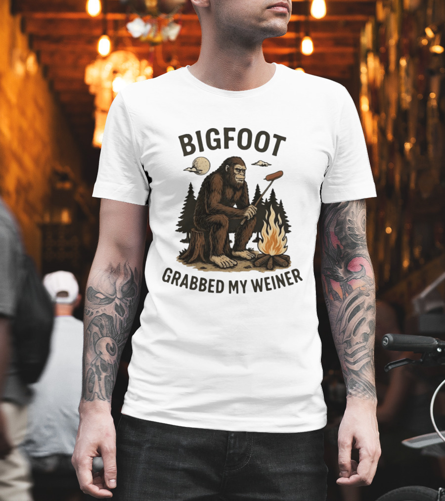 Bigfoot Grabbing My Weiner Campfire Sausage Grilling Moonlit Forest T-Shirt
