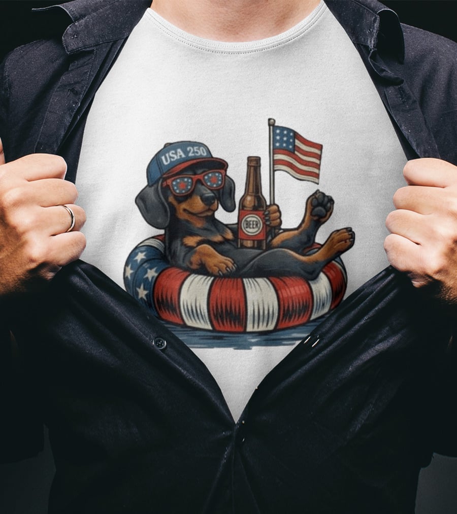 USA 250 Dachshund Floating With American Flag And Beer T-Shirt