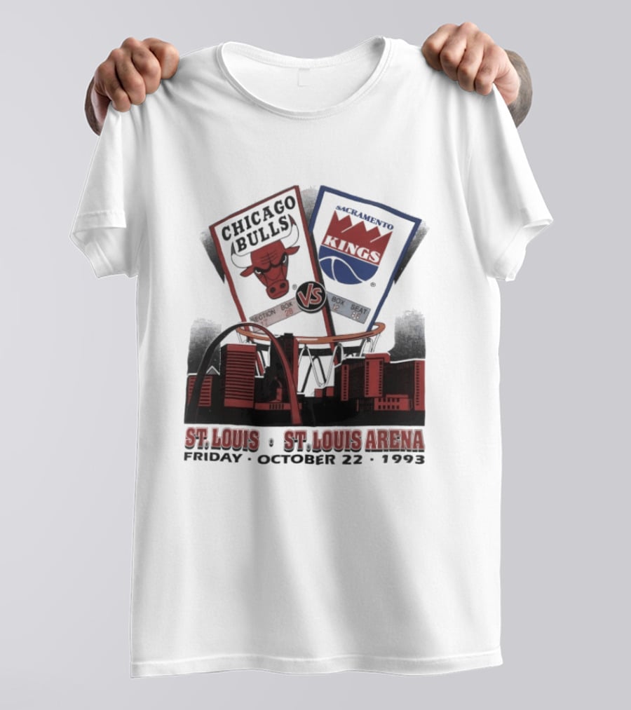 Chicago Bulls Vs Sacramento Kings St Louis St Louis Arena Friday October 22 1993 T-Shirt