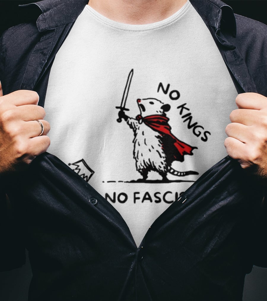 No Kings No Fascists Opossum Warrior Anti Trump Meme T-Shirt