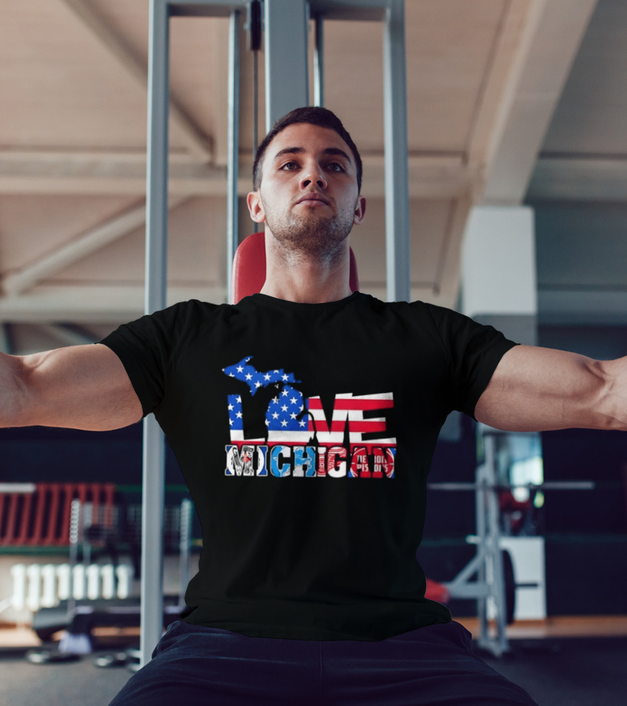 Love Michigan Map USA Flag Detroit Lions Tigers Red Wings Pistons T-Shirt