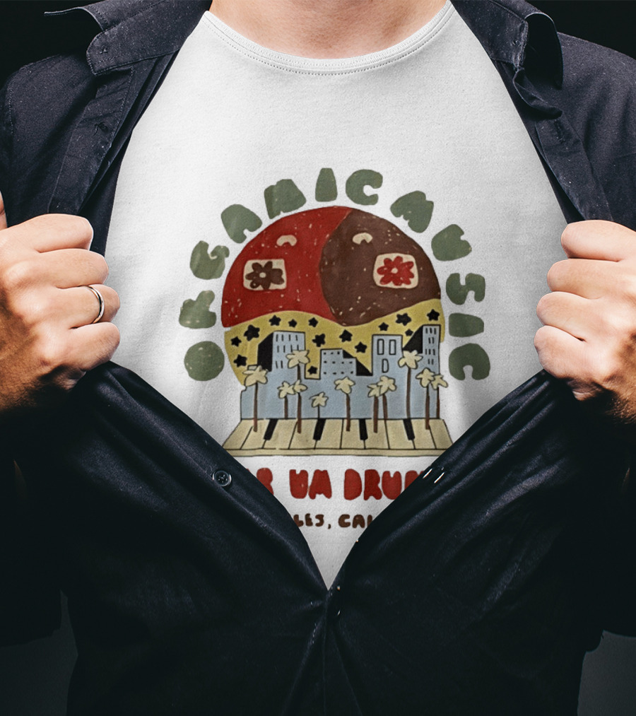 Organic Music Aquarium Drunkard Los Angeles California City Skyline Piano T-Shirt