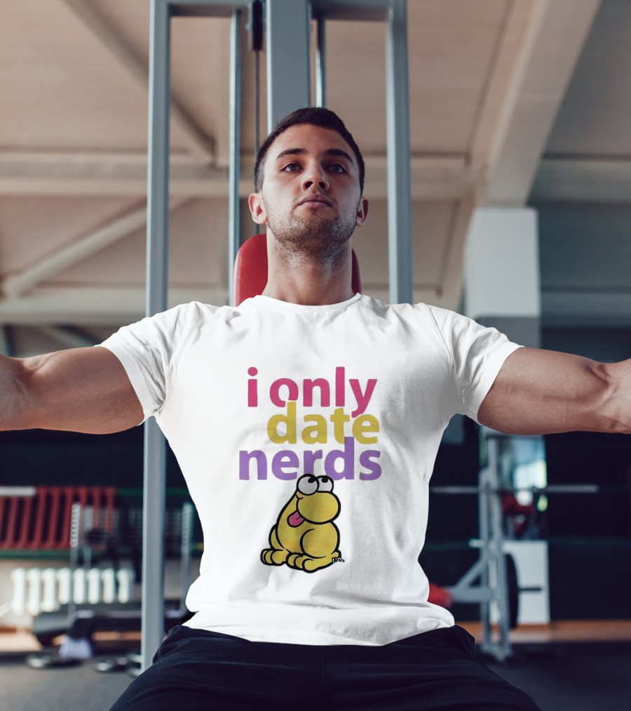 I Only Date Nerds Colorful Cartoon Worm Fun Playful Humor T-Shirt