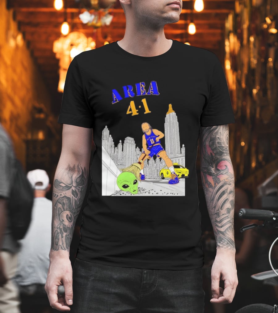 AREA 4 1 Jalen Brunson New York Knicks Vs Alien San Antonio Spurs T-Shirt