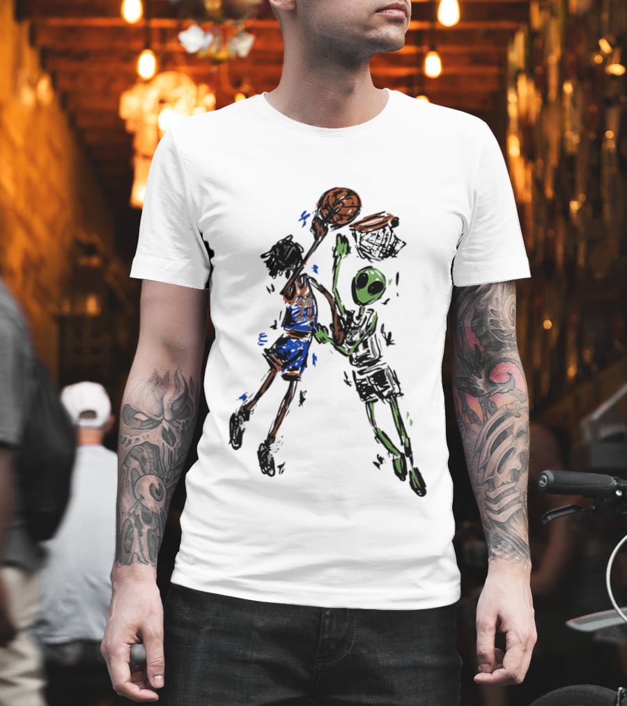 Jalen Brunson Vs Alien Wemby Dunking Showdown Basketball Clash T-Shirt