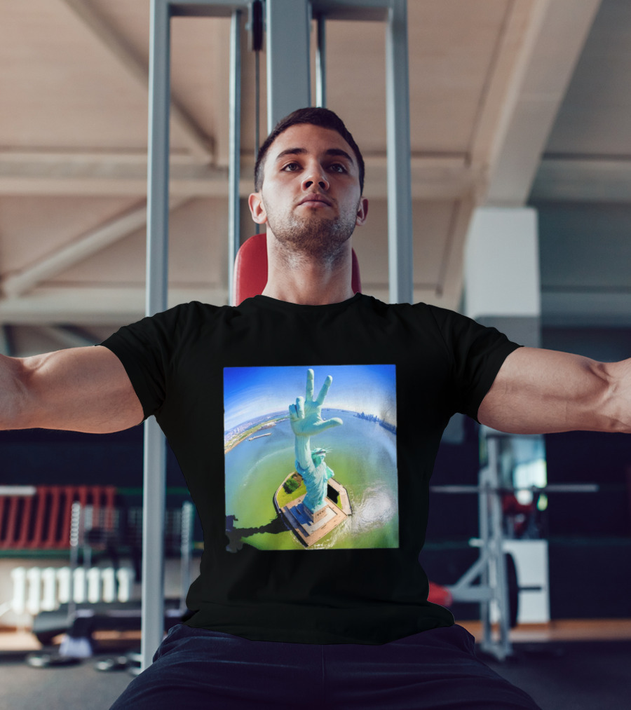 Jalen Brunson Statue Of Liberty Victory Gesture Photo T-Shirt