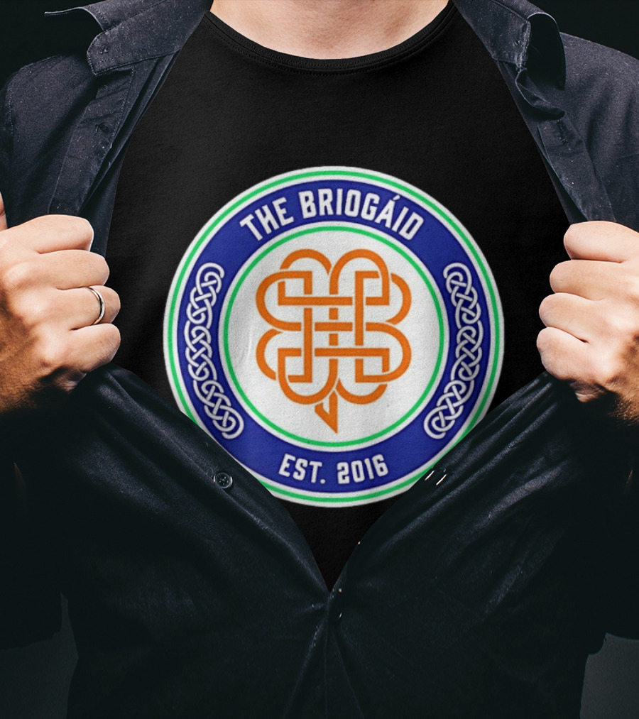 The Briogáid Celtic Knot Emblem EST 2016 T-Shirt