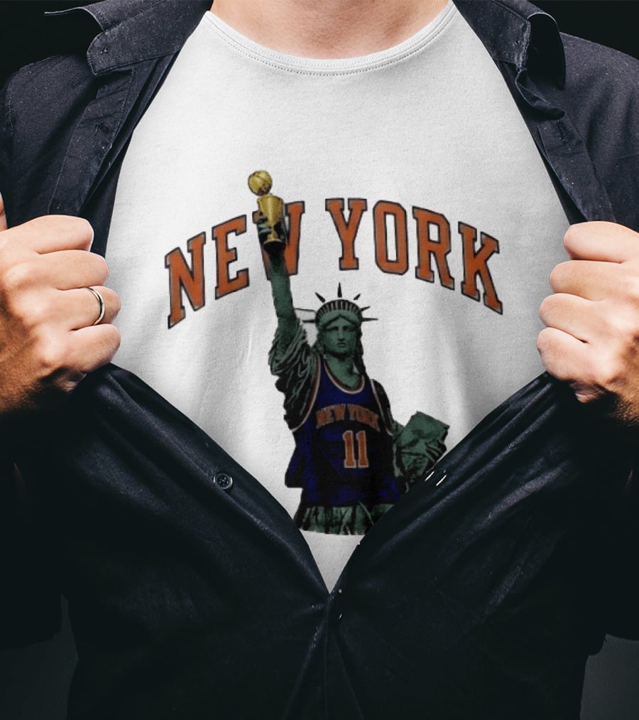 New York Knicks Jalen Brunson Statue Liberty Trophy Meme T-Shirt