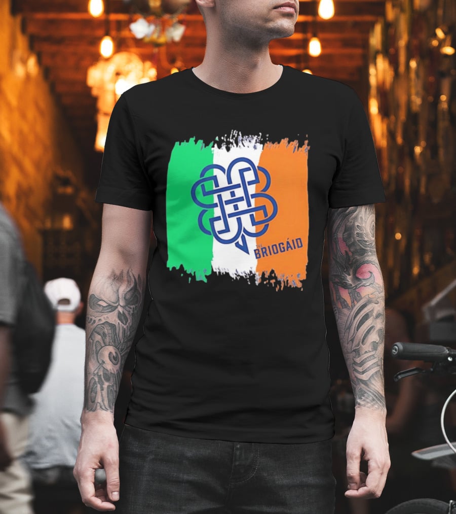 The Briogaid Irish Flag Celtic Knot Clover Ireland Shamrock T-Shirt