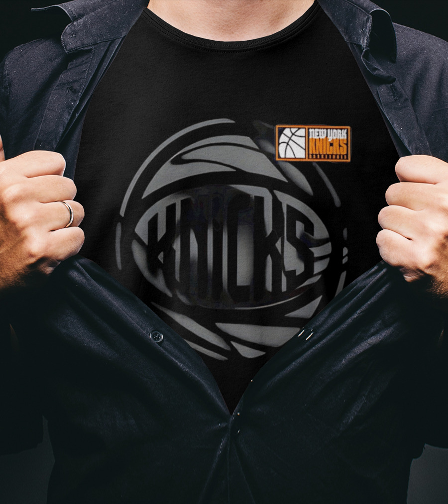 New York Knicks NBA 2026 Chasing Glory T-Shirt