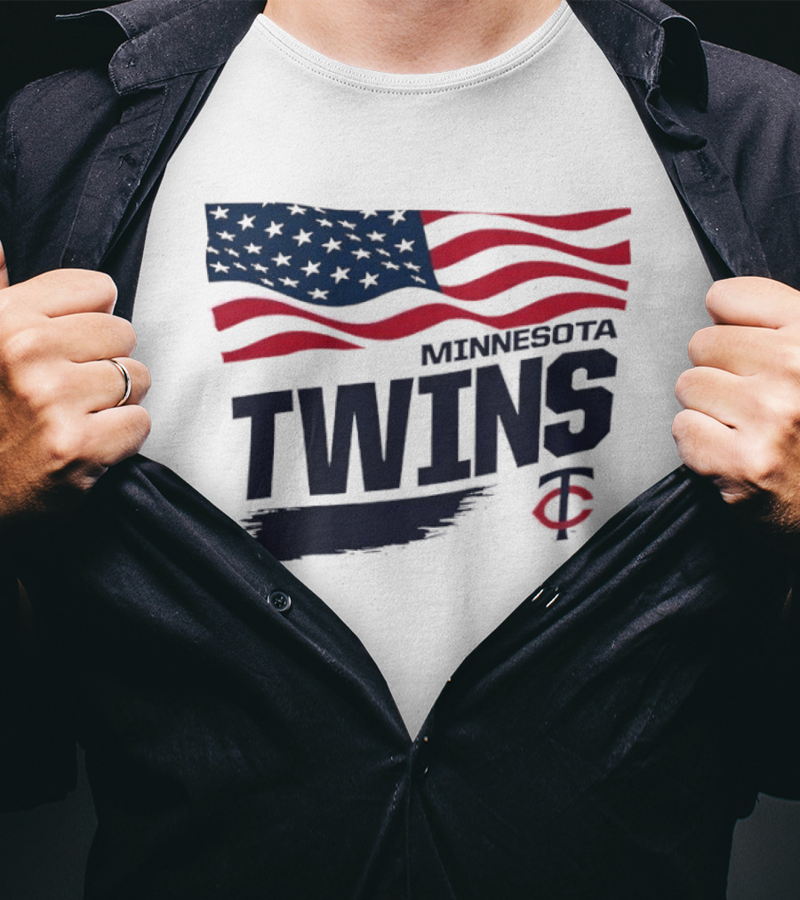 Minnesota Twins Waving American Flag MLB Team T-Shirt