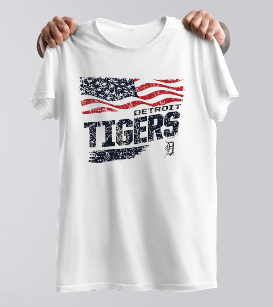 Detroit Tigers Waving American Flag 4th Of July Celebration T-Shirt