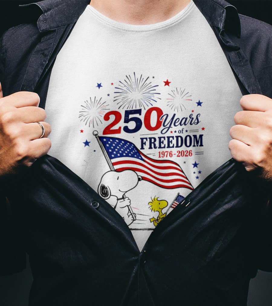 Snoopy Woodstock 250 Years Of Freedom 1776 2026 American Flag Fireworks Independence T-Shirt