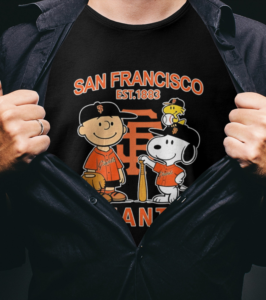 San Francisco Giants Peanuts Snoopy Charlie Brown Woodstock Est 1883 T-Shirt