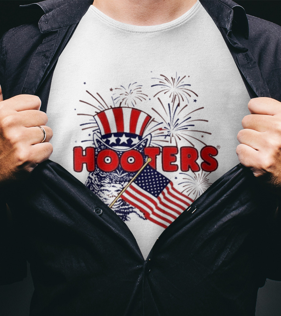 Hooters America Patriotic Owl Fireworks USA UPF 50+ T-Shirt