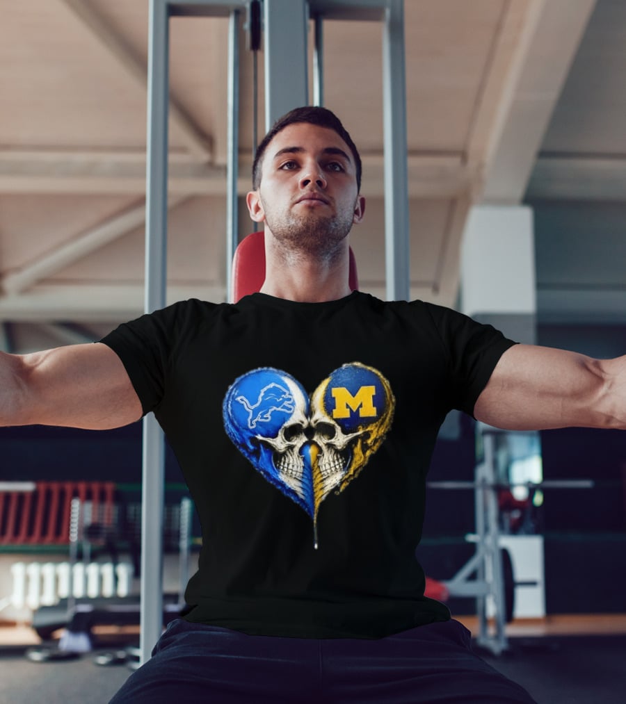 Detroit Lions And Michigan Wolverines Heart Skulls T-Shirt