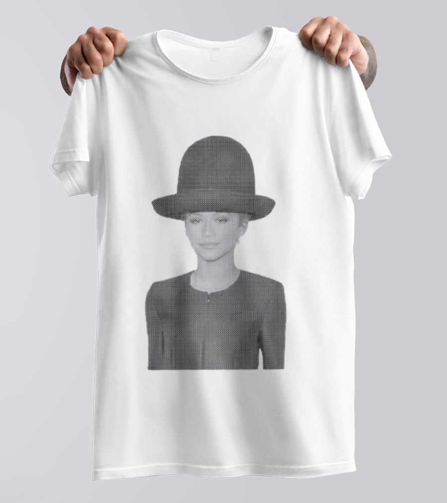 Zendaya Halftone Minimalist Style Fashion Influence T-Shirt