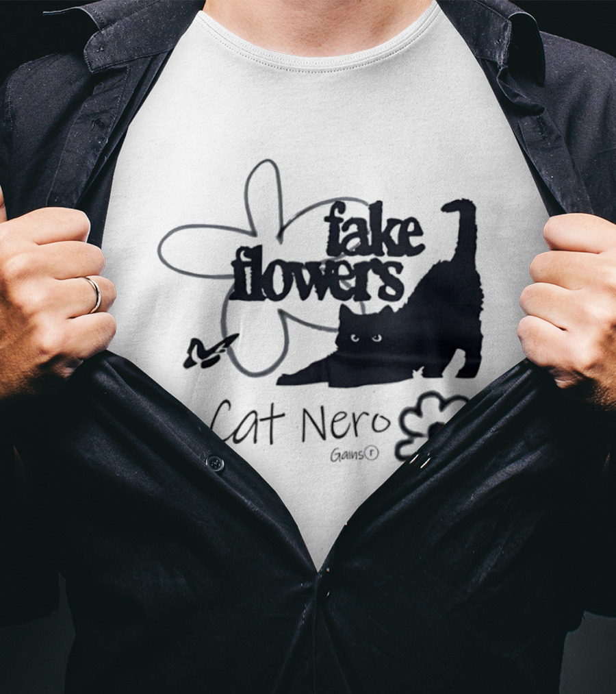 Cat Nero Fake Flowers Gains Floral Aesthetic Butterfly T-Shirt