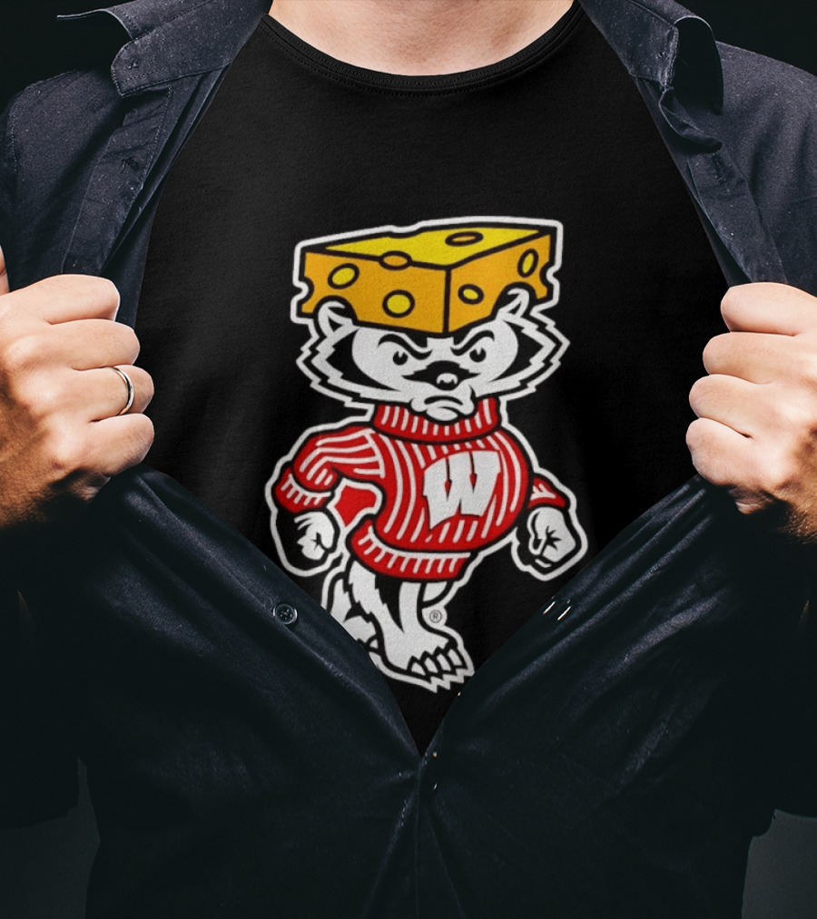 Wisconsin Badgers Bucky Cheesehead Lambeau Field 2026 T-Shirt