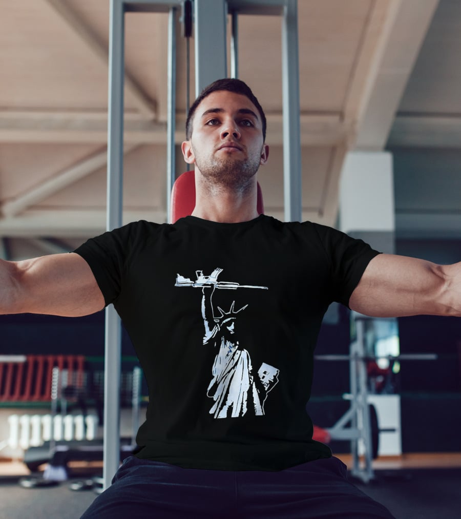 Statue Of Liberty Holding Assault Rifle July 4th Independence T-Shirt