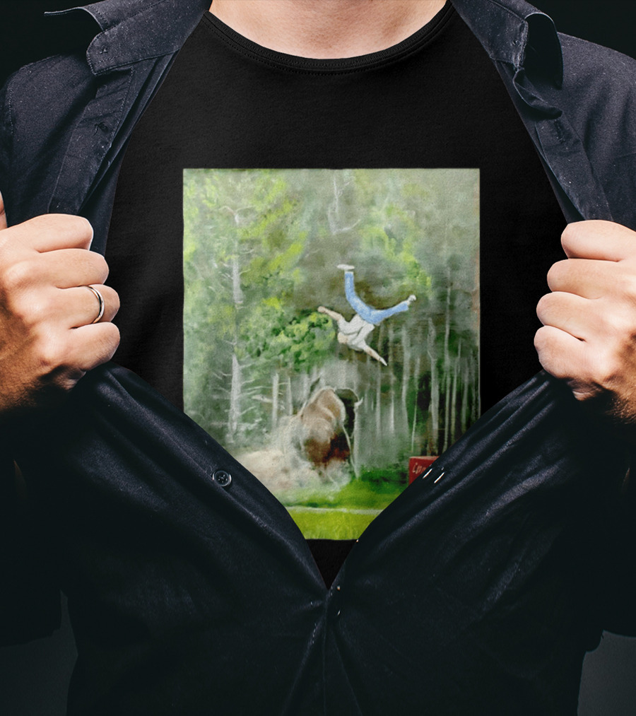 Sportman Epic Bison Attack Wildlife Painting T-Shirt