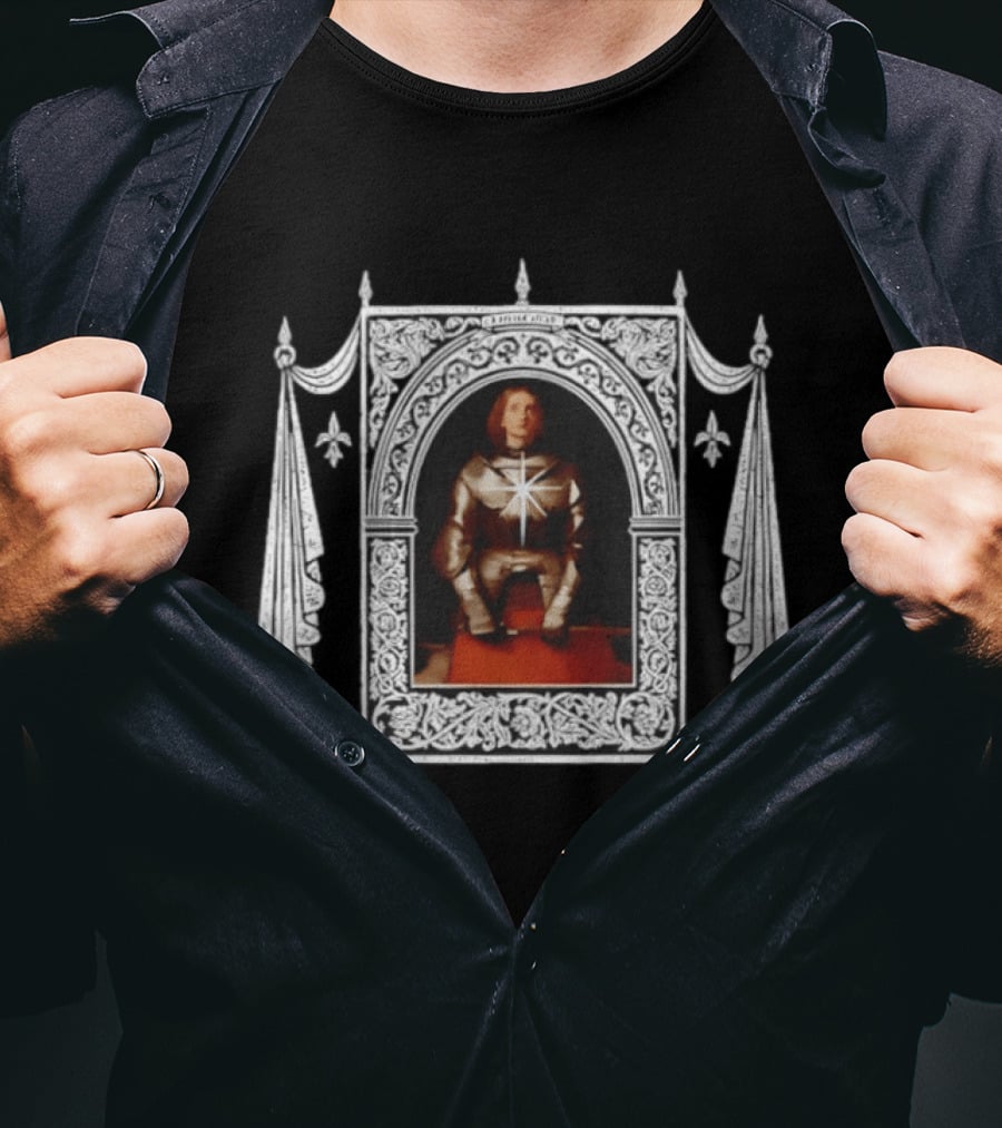 I Am Not Afraid Joan Of Arc Acceptance Medieval Armor Frame Fleur De Lis T-Shirt