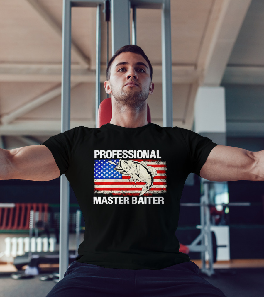 Professional Master Baiter Distressed American Flag Fishing USA Flag T-Shirt