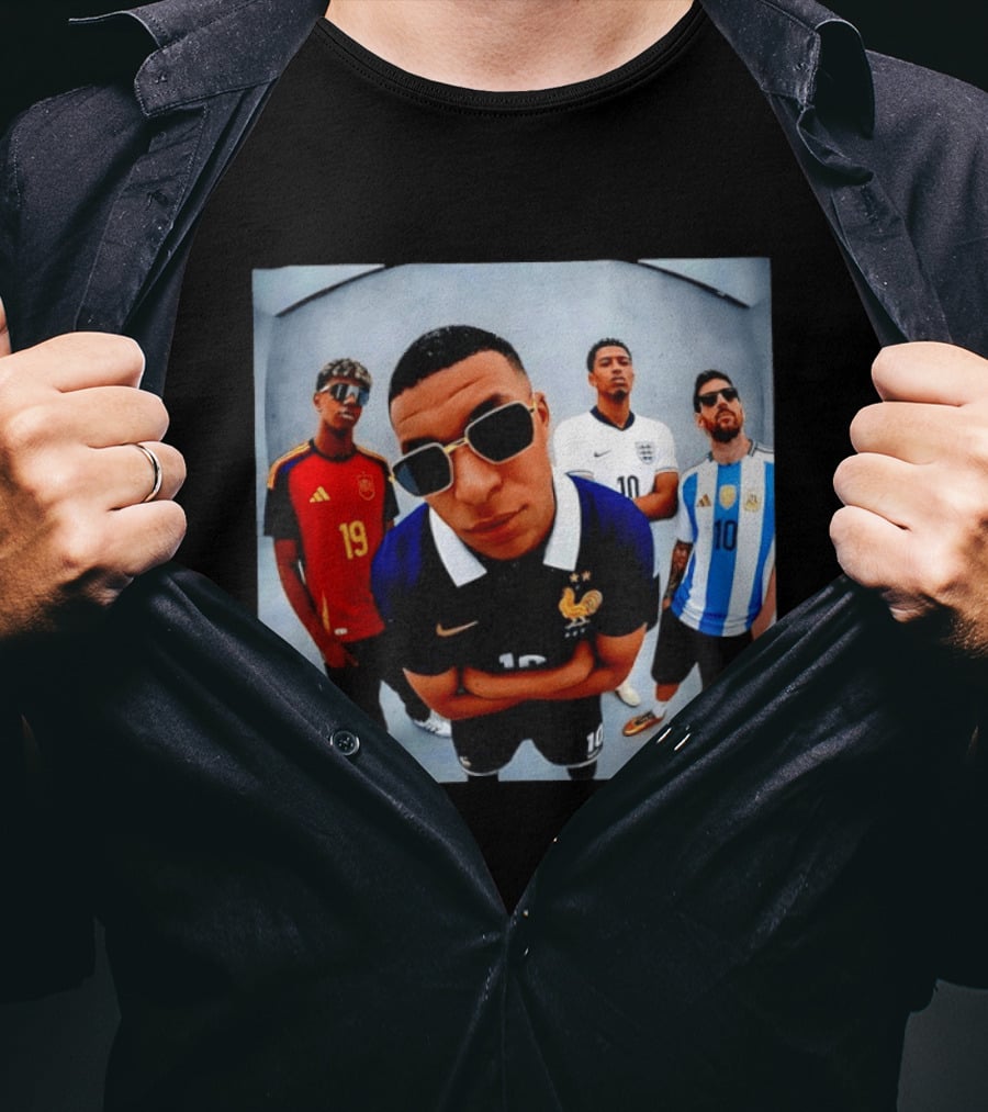 Kylian Mbappe Jude Bellingham Lionel Messi Football Stars Selfie Spain England Argentina France T-Shirt