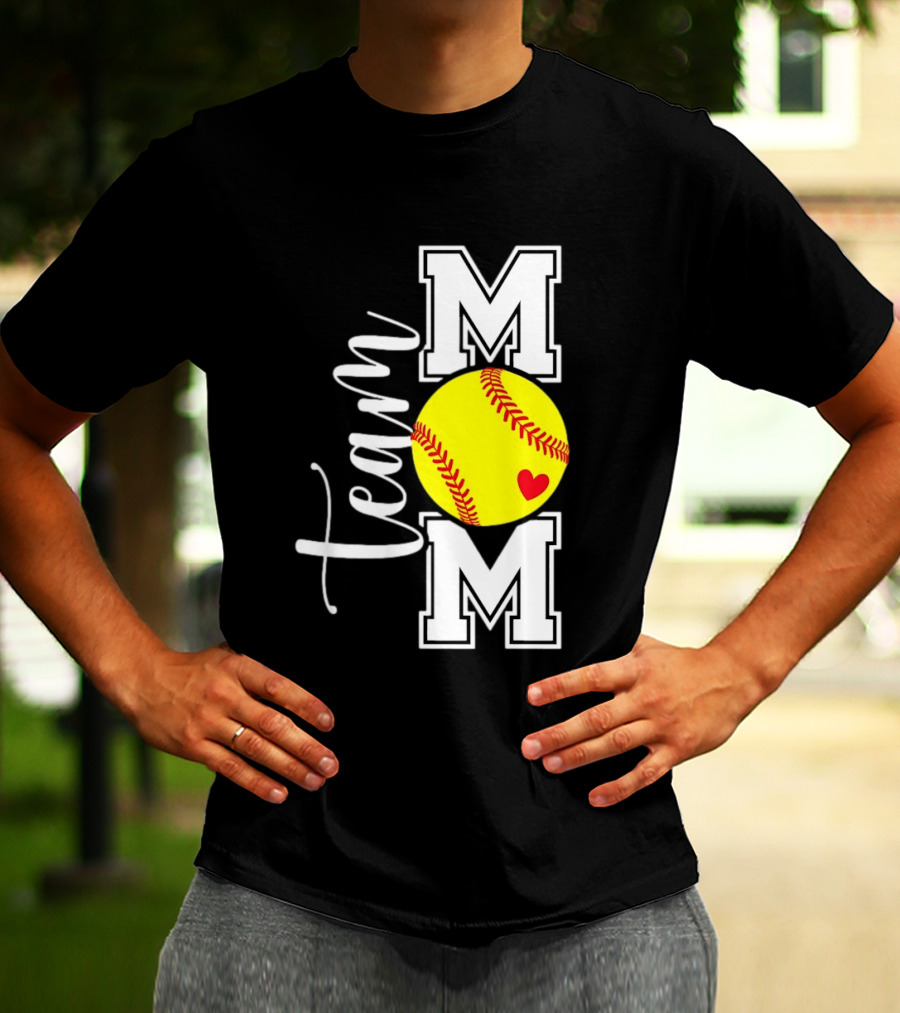 Team Mom Softball Yellow Heart Ball T-Shirt