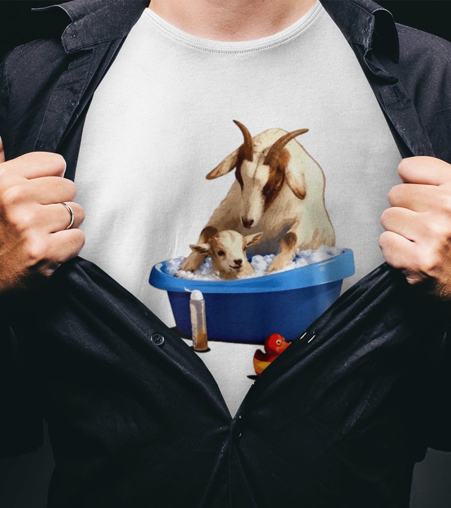 GOAT Bathtub Classico Messi Bathing Yamal T-Shirt