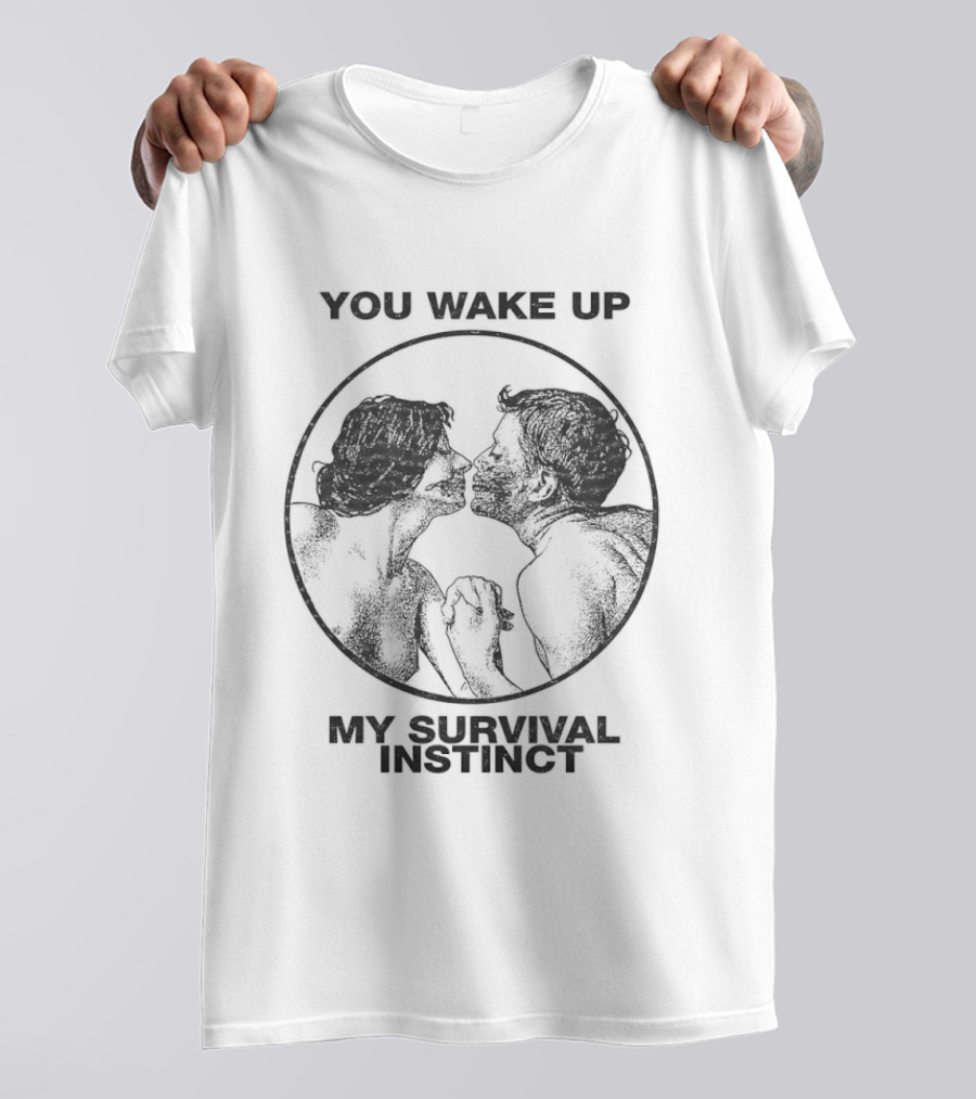You Wake Up My Survival Instinct Couple Kissing Circle T-Shirt