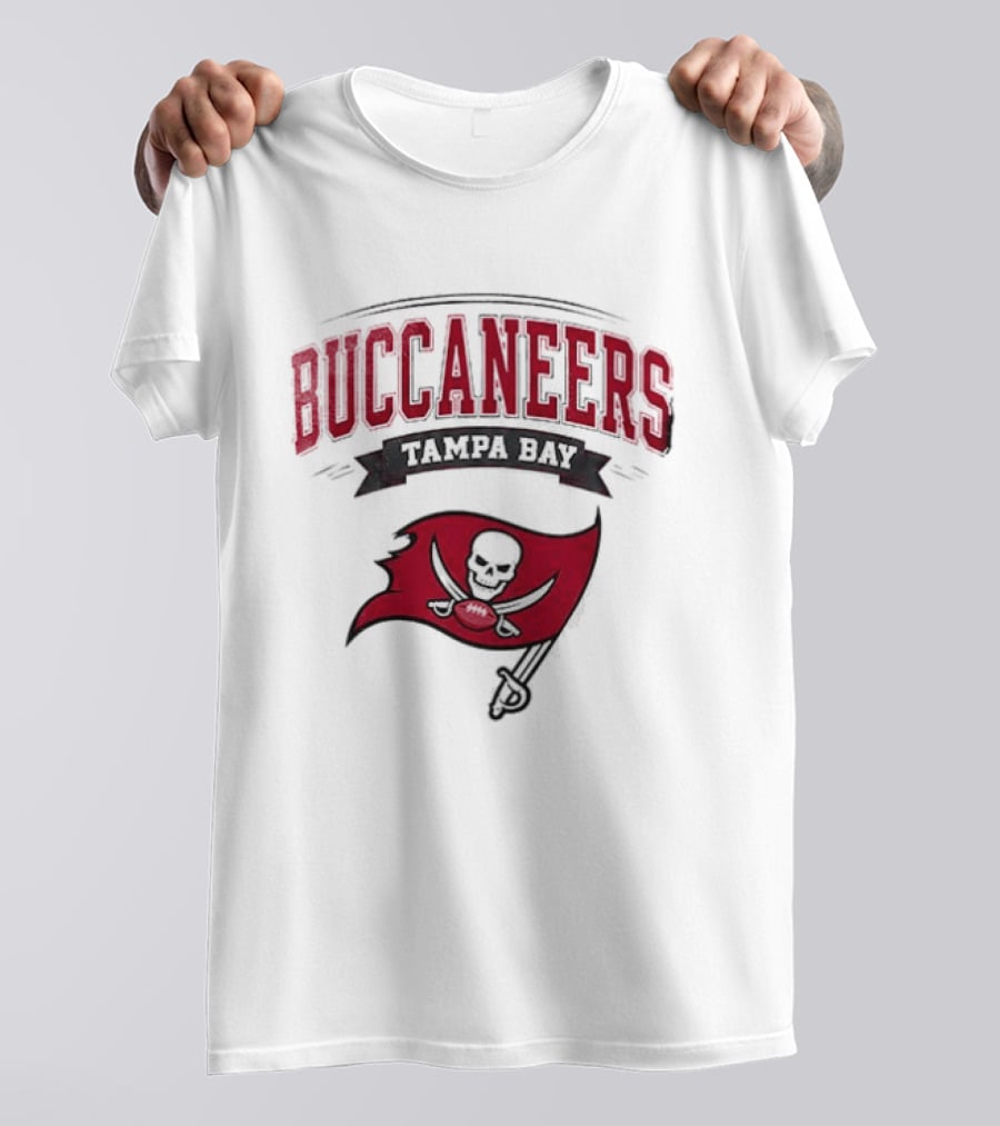 Tampa Bay Buccaneers Ghostface Running Football Pirate Flag T-Shirt