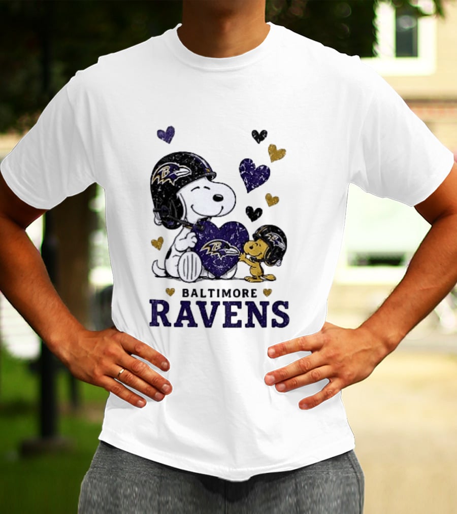 Baltimore Ravens Peanuts Snoopy Woodstock Love Laughter Hearts T-Shirt
