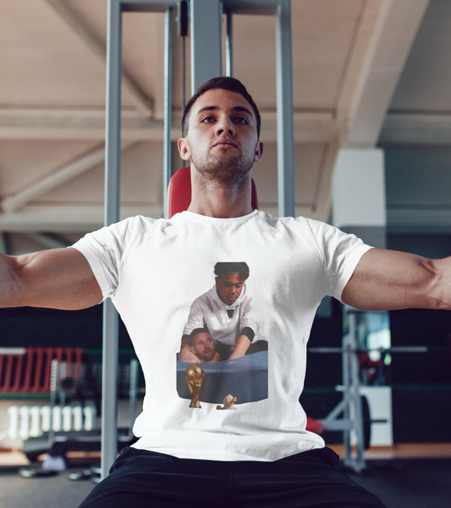 Messi Crying Bath Tub Trophy Football T-Shirt