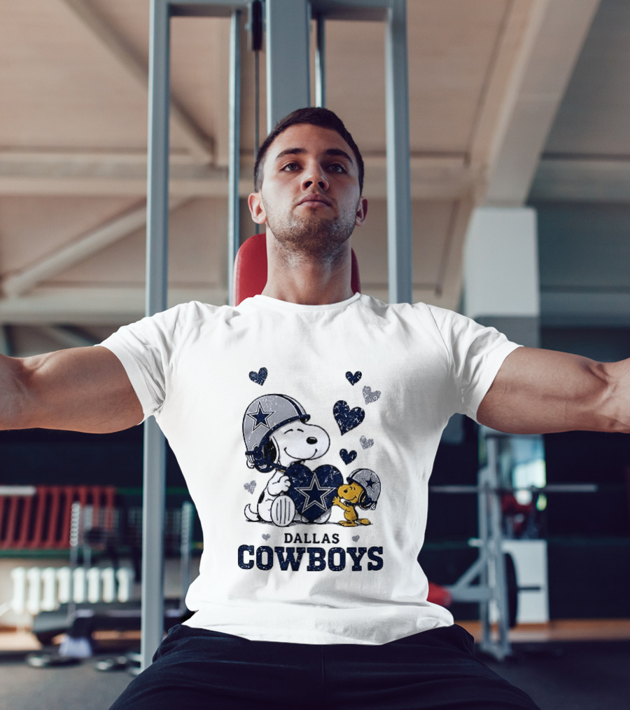 Dallas Cowboys Peanuts Snoopy Woodstock Love Hearts T-Shirt